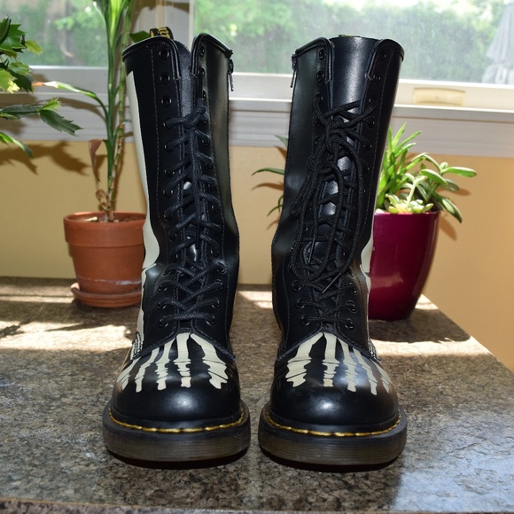 skelly dr martens